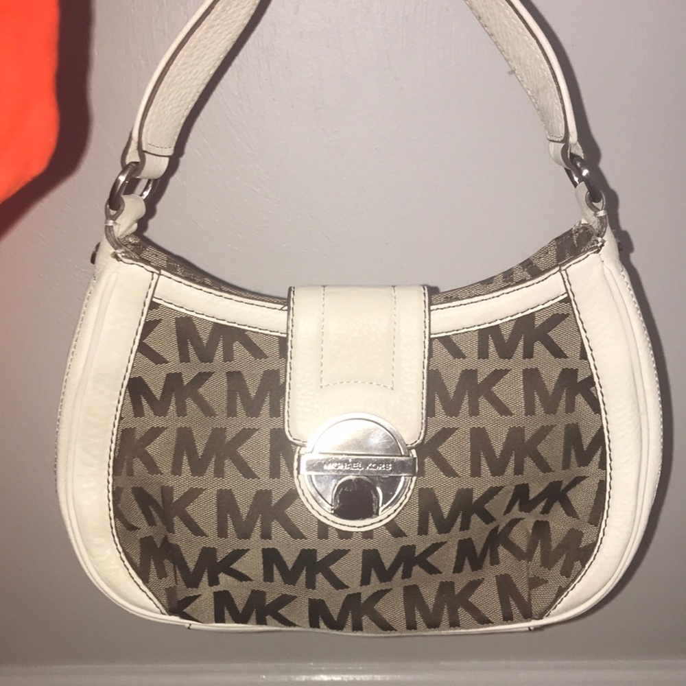 Micheal Kors Purse